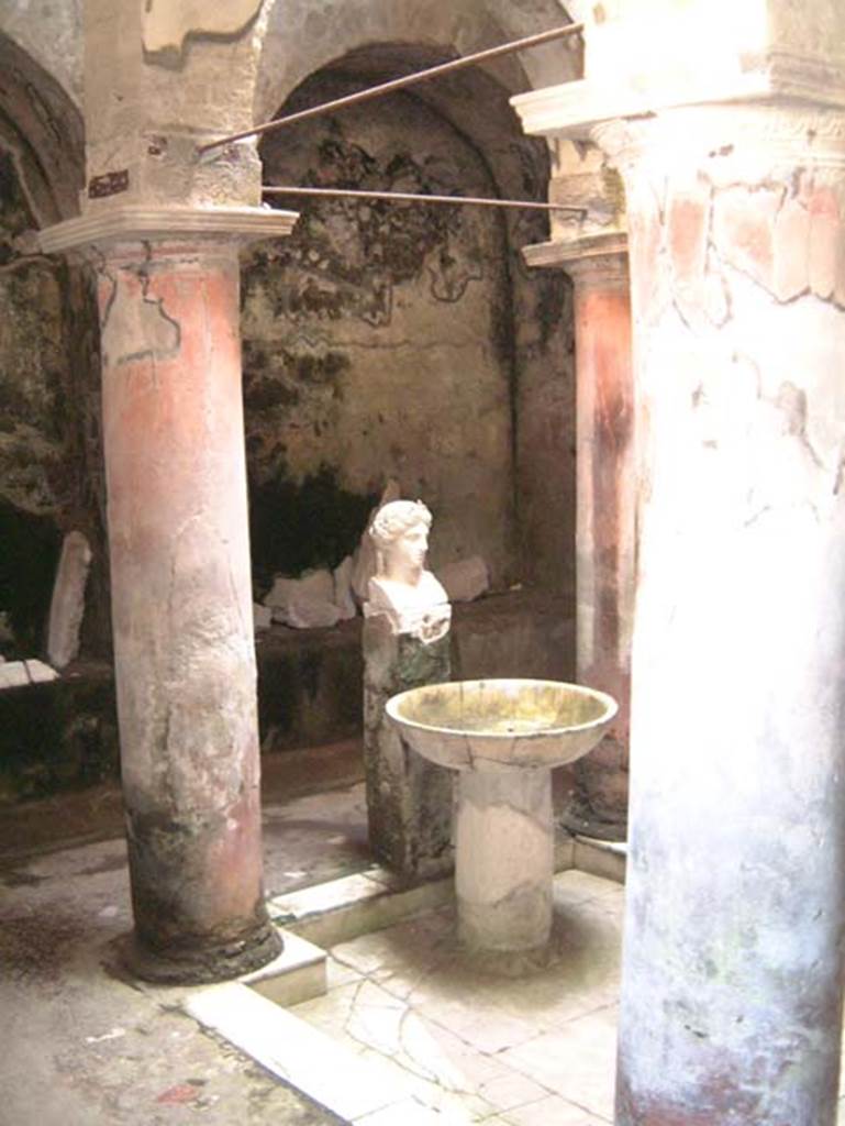 Suburban Baths, Herculaneum, May 2001. Atrium with fountain bust of Apollo.
Photo courtesy of Current Archaeology.